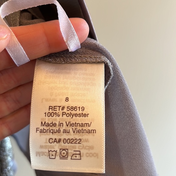 Woman’s formal dress - Picture 5 of 6